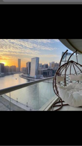 Lovely Entire Rental Unit - Dubai, Business Bay.
